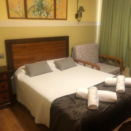 Hotel Restaurante La Carasca Orlé Εξωτερικό φωτογραφία